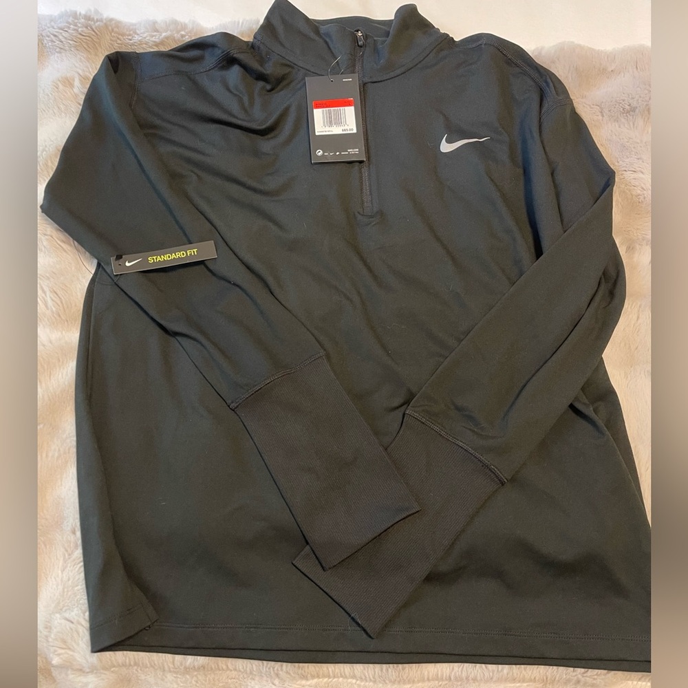 NWT Nike DRI-FIT Lightweight Pullover
